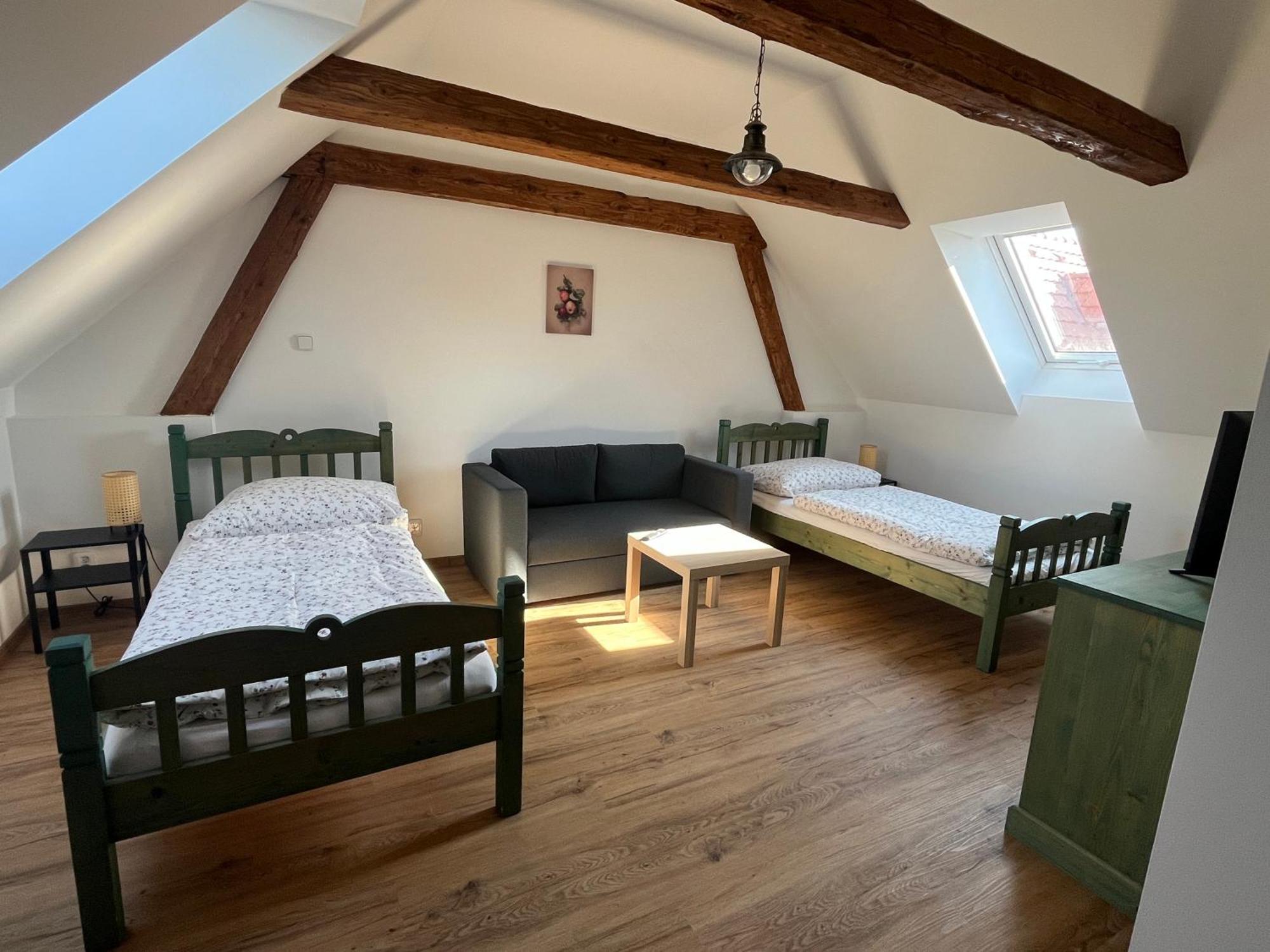 Apartmany Statek Bezdedice Hostomice エクステリア 写真