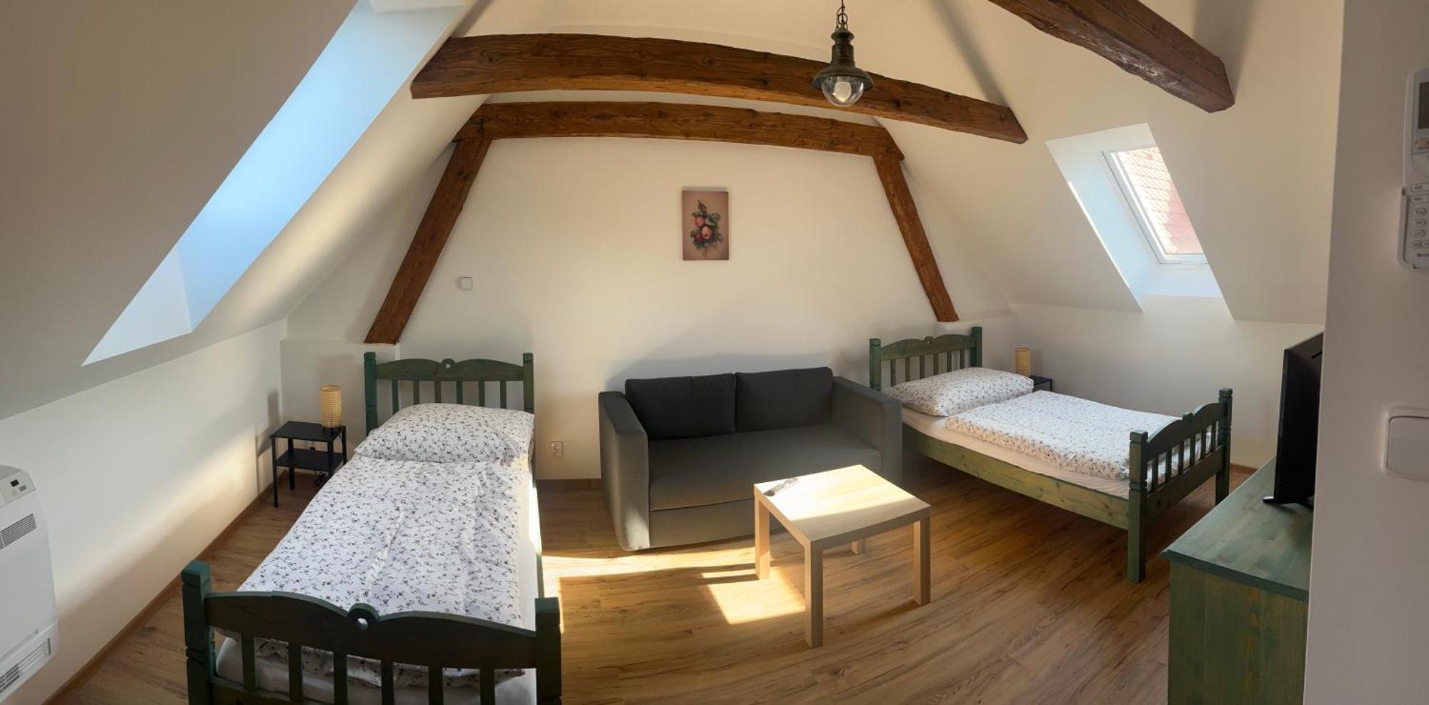 Apartmany Statek Bezdedice Hostomice エクステリア 写真