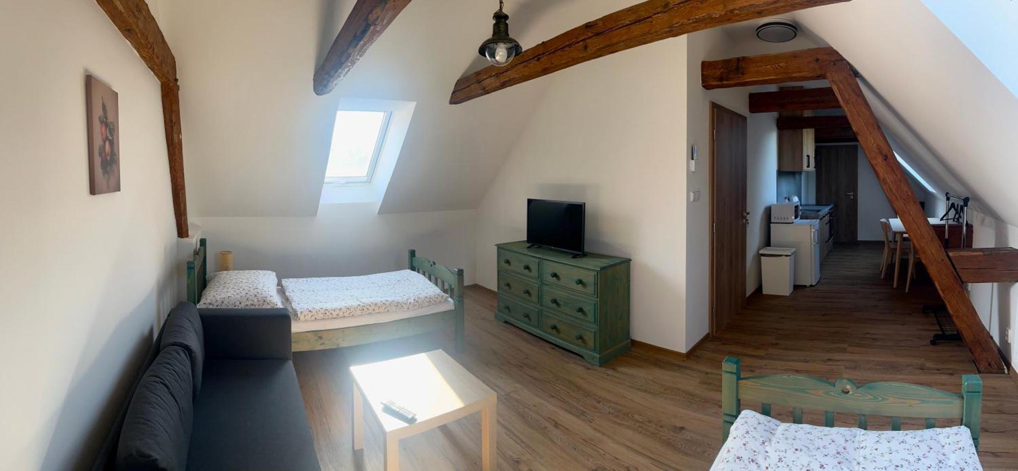 Apartmany Statek Bezdedice Hostomice エクステリア 写真
